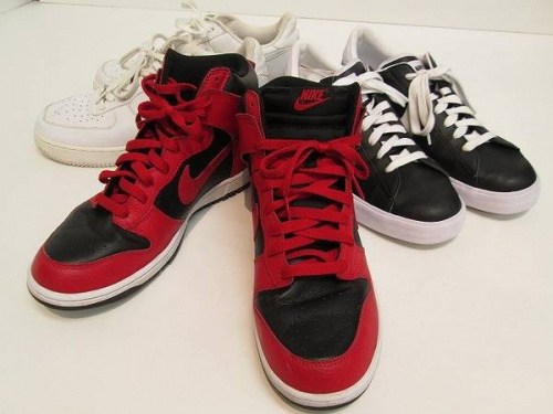 スニーカーの関西