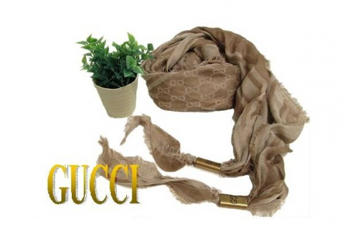 GUCCIのストール
