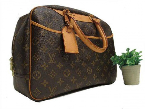LOUISのVUITTON