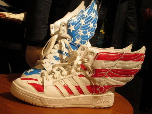 adidasのJEREMY SCOTT
