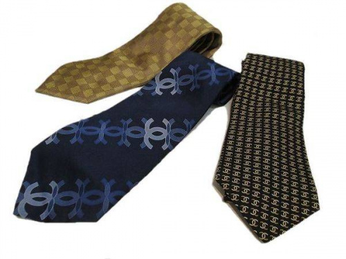 LOUIS VUITTONのHERMES