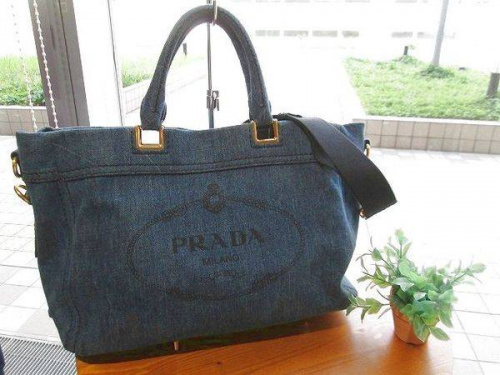 プラダのブランド