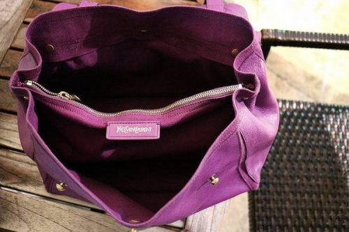 イヴサンローラン