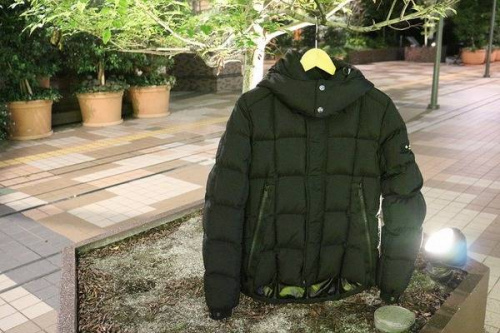 トップスのジャケット