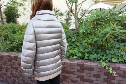 モンクレールのMONCLER