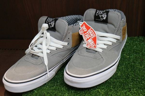 VANSのスニーカー