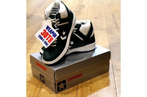 スニーカーのコンバース