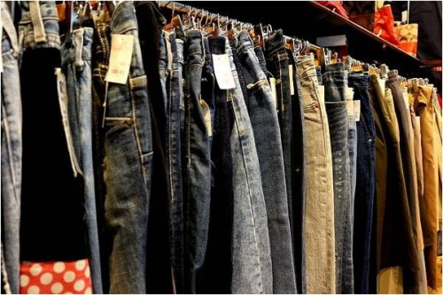 グレンチェックのワイドパンツ