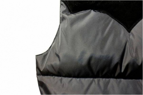 ロッキーマウンテンのダウンジャケット