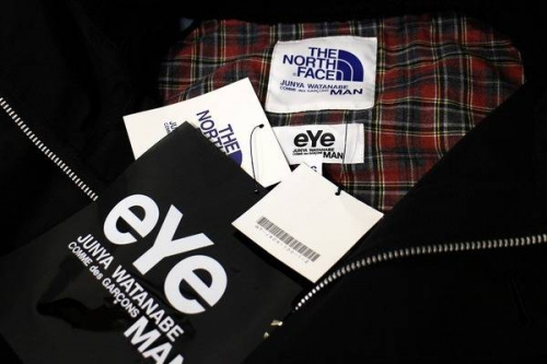 ギャルソンのノースフェイス