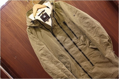 G-STAR　RAW　のジースターロゥ