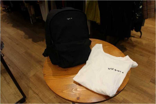 トゥービーバイアニエスベーのカットソー