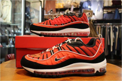 NIKE AIR MAX 98