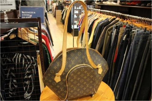 LOUIS VUITTON 　のルイ ヴィトン　