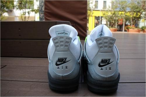 スニーカーのメンズ