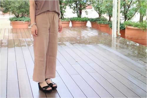 再販アイテムのトップス