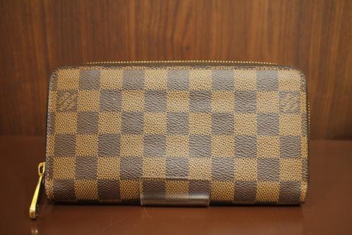 LOUIS VUITTON 　のルイ ヴィトン　