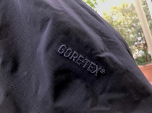 アークテリクスのダウン　マウンテンパーカー