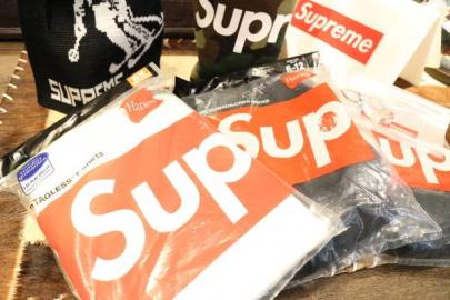 「SUPREMEのシュプリーム 」