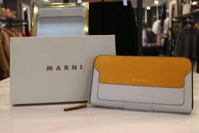 「MARNI マルニのバイカラー 」