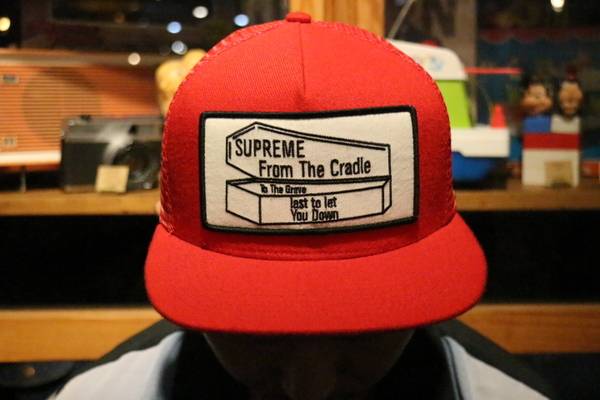 宇宙の香り リメイクsupremeタグ メッシュショルダー | pusam.id