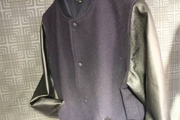 これからの季節大活躍！！「A.P.C./アーぺーセー」のスタジャン