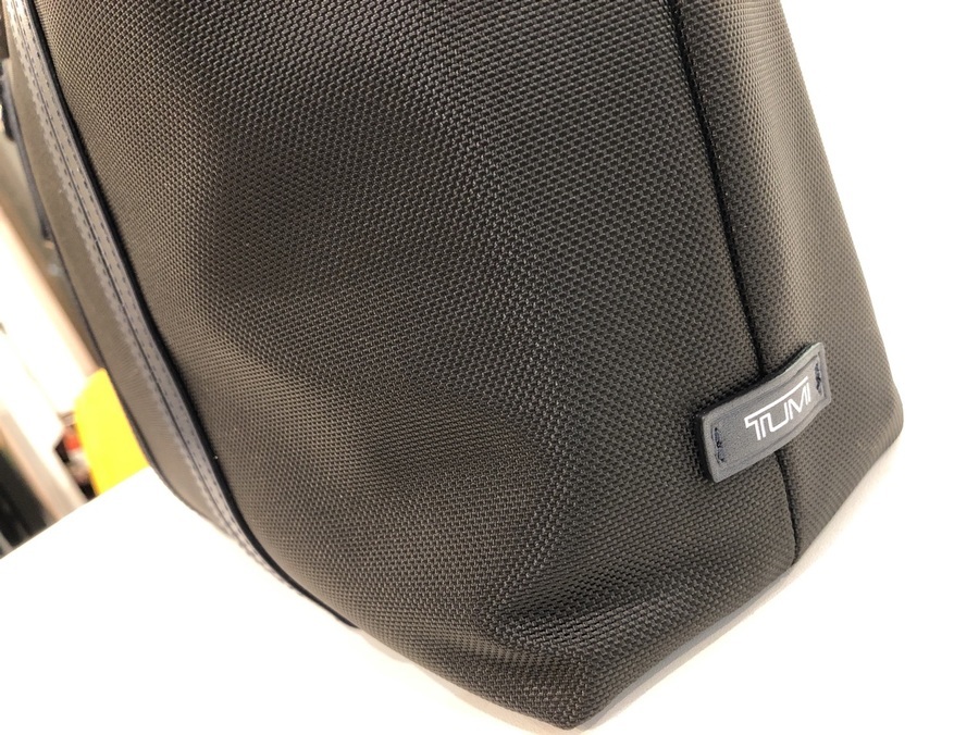 TUMI（トゥミ） JARVIS日本限定モデル。イースト・ウエスト・トートの