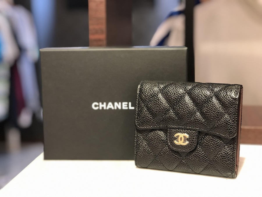 CHANEL シャネル キャビアスキン 財布