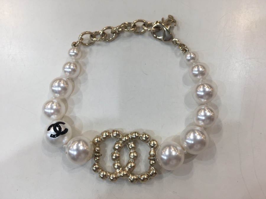 CHANEL／シャネル】フェイクパールココマークラインストーン