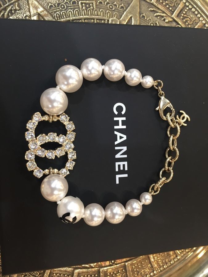 CHANEL／シャネル】フェイクパールココマークラインストーン
