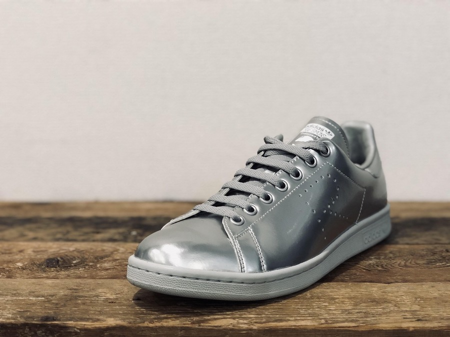 adidas by RAF SIMONS /アディダスバイラフシモンズ】コラボ