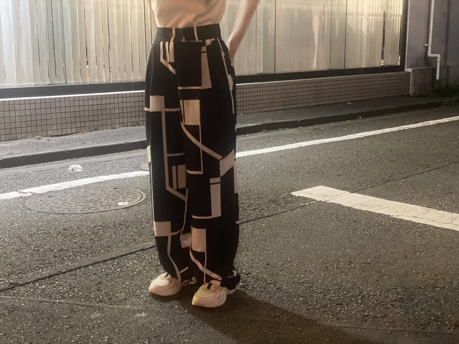 todayful Geometric Tuck Trousers