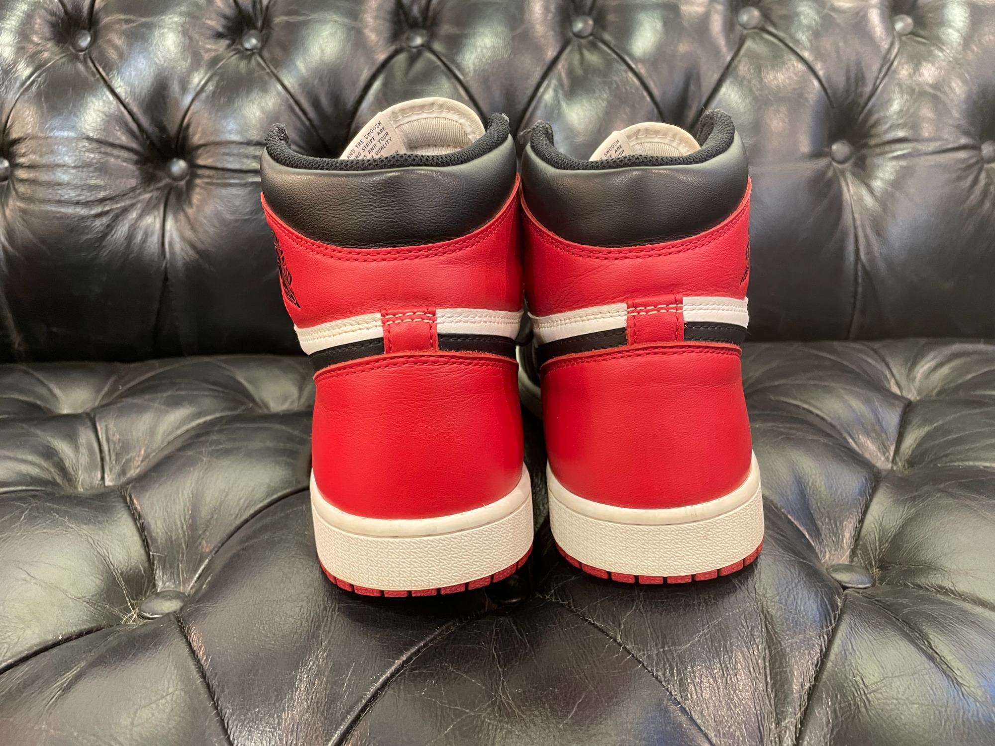 NIKE/ナイキ】エアジョーダン 1 レトロ ハイ OG ブラックトゥ つま黒が 
