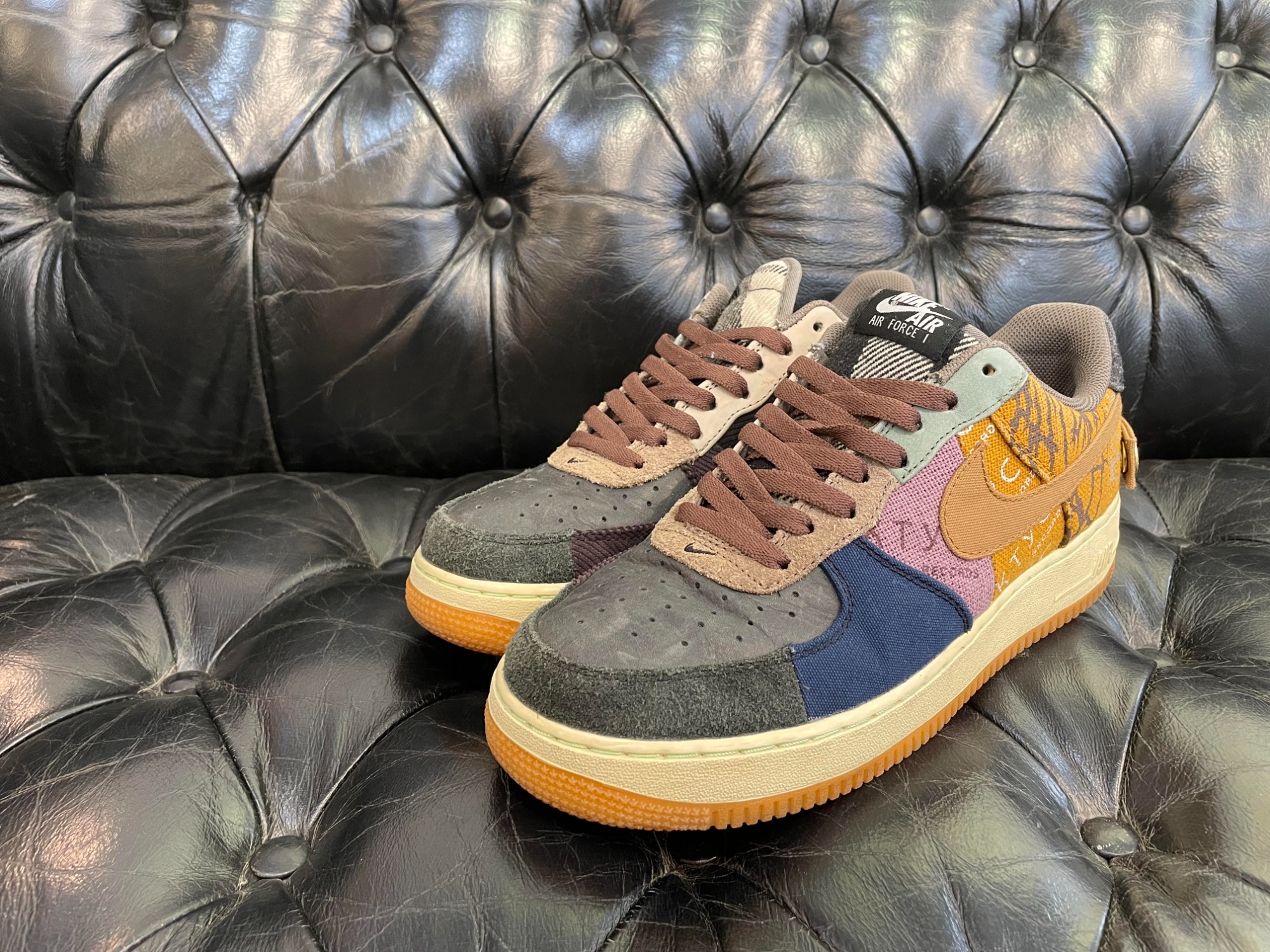 NIKE × TRAVIS SCOTT /ナイキ×トラヴィススコット】からAIR FORCE 1 