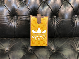 「インポートブランドのadidas×GUCCI 」