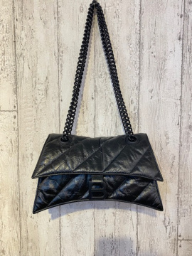 「ラグジュアリーブランドのBALENCIAGA 」