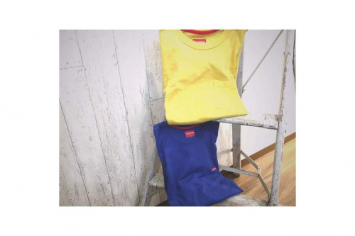 ストリートのボックスロゴ