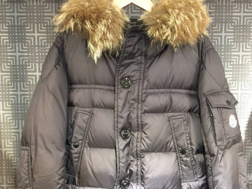 モンクレールのダウンジャケット