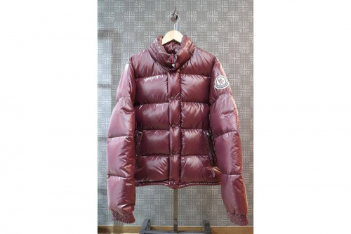 ダウンコートの調布国領店