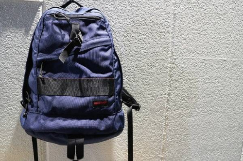 ブリーフィングのバックパック