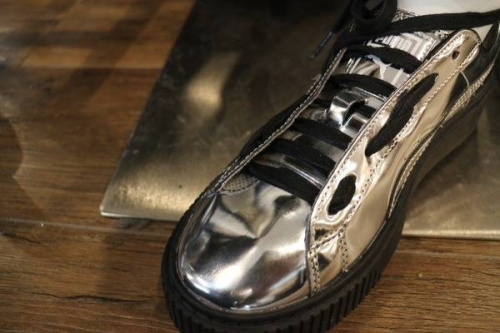 トレファクスタイル 調布国領の靴紐 オシャレ 結び方