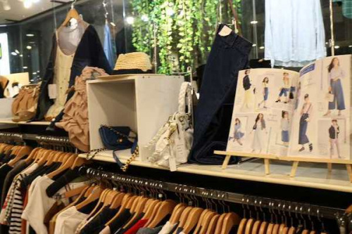 春 古着 コーデの夏 古着 コーデ