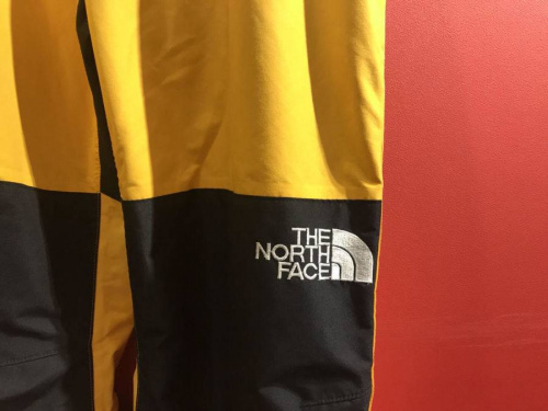 ノースフェイス  トレファクスタイル調布国領店