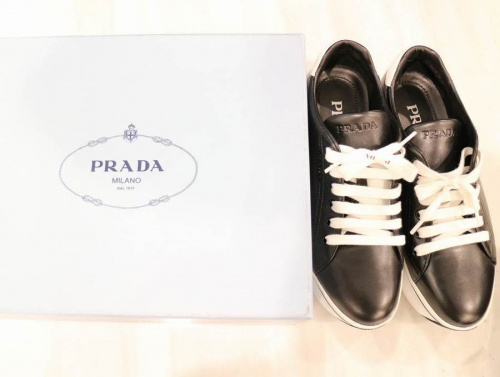 インポートブランドのラグジュアリーブランド