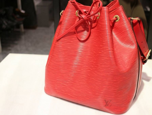 LOUIS VUITTON(ルイ・ヴィトン)のエピ