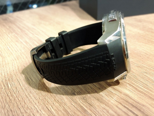 EDOX（エドックス）のクロノグラフ