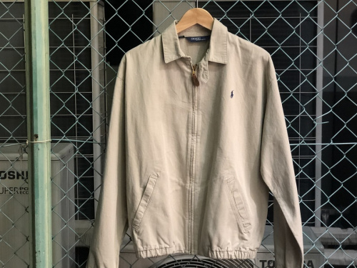 ヴィンテージ　オススメ　古着のスウェット　ニット　ファッション