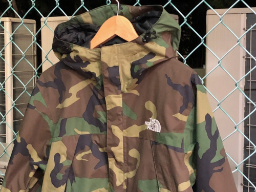 THE NORTH FACE　ノースフェイスのアウトドア　マウンテンパーカー　ノベルティースクープジャケット