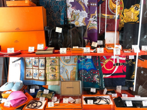 ラグジュアリーブランドのLOUIS VUITTON