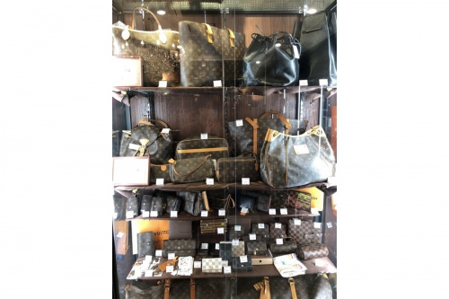 LOUIS VUITTONのCHANEL